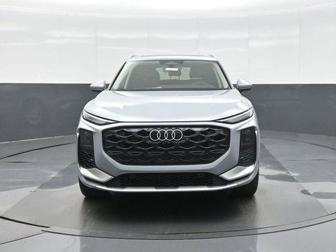 Used 2026 Audi Q3 quattro 2.0T w/ Driver Assistance Package AWD/4WD image 2