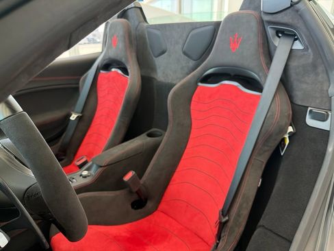 Used 2023 Maserati MC20 Spyder RWD image 15