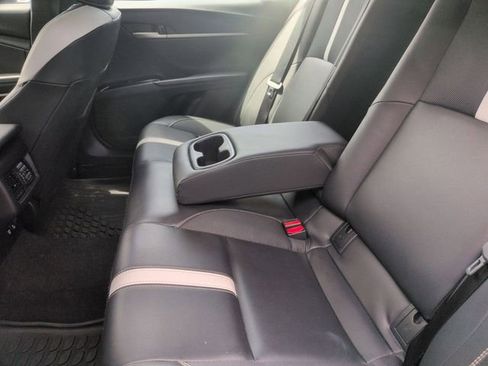 Used 2025 Toyota Camry SE w/ Convenience Package FWD image 28