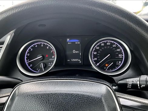 Used 2021 Toyota Camry LE FWD image 18
