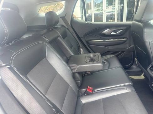 Used 2023 GMC Terrain SLT FWD image 19