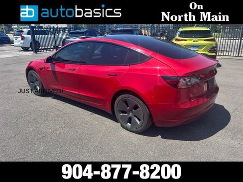 Used 2022 Tesla Model 3 RWD image 3