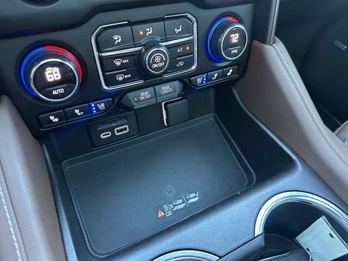 Used 2021 Chevrolet Tahoe High Country w/ Premium Package 2 image 61