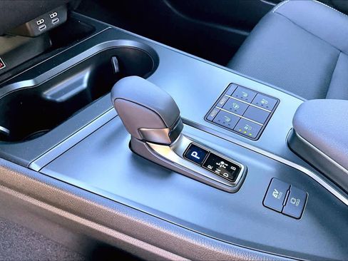 New 2026 Lexus UX 300h FWD image 11