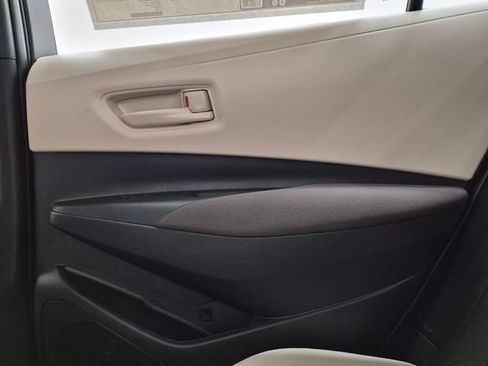 Used 2026 Toyota Corolla LE FWD image 38