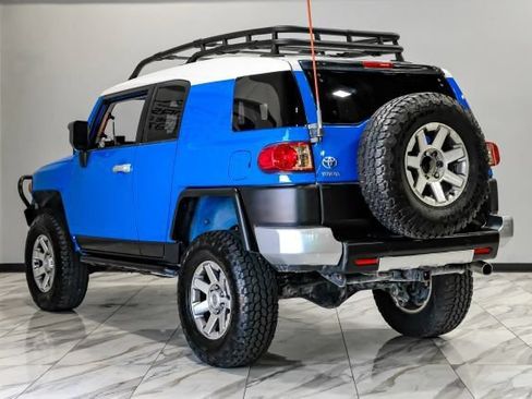 Used 2007 Toyota FJ Cruiser 4WD w/ Upgrade Pkg 2 image 12