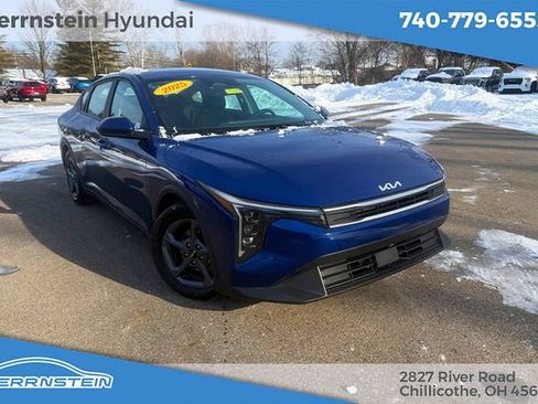 Used 2025 Kia K4 LXS image 1