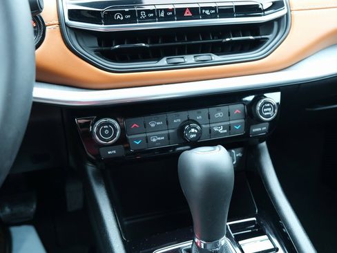 Used 2024 Jeep Compass Limited w/ Elite Group image 22