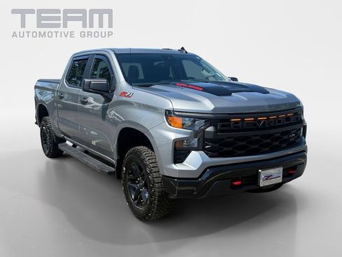 Used 2026 Chevrolet Silverado 1500 Custom Trail Boss AWD/4WD image 1