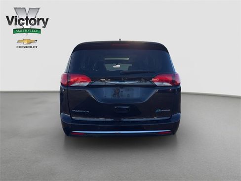 Used 2020 Chrysler Pacifica Limited w/ Advanced Safetytec Group image 5