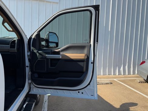 Used 2022 Ford F250 Lariat w/ Chrome Package AWD/4WD image 21