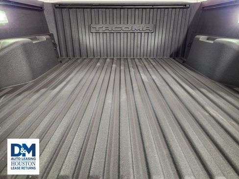 Used 2024 Toyota Tacoma TRD Off-Road image 43