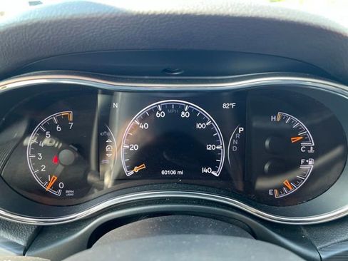 Certified 2020 Jeep Grand Cherokee Laredo AWD/4WD image 22