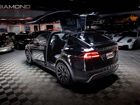 Used 2022 Tesla Model X Plaid AWD/4WD image 4