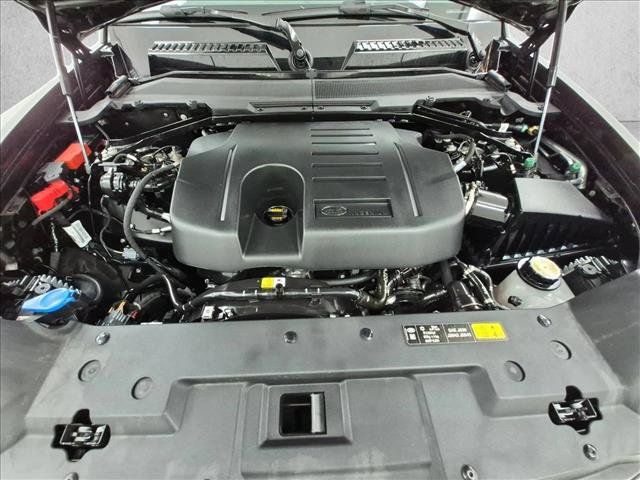 Certified 2026 Land Rover Defender 110 X-Dynamic SE AWD/4WD image 27