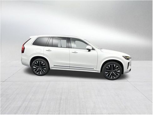 New 2026 Volvo XC90 T8 Ultra w/ Protection Package Premier AWD/4WD image 6