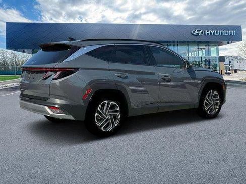 New 2025 Hyundai Tucson Limited image 8