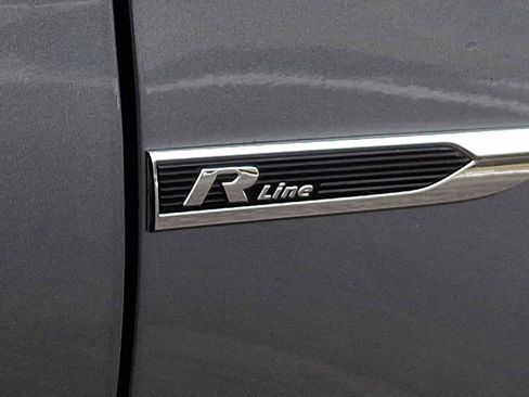 Used 2017 Volkswagen Passat 1.8T R-Line image 29