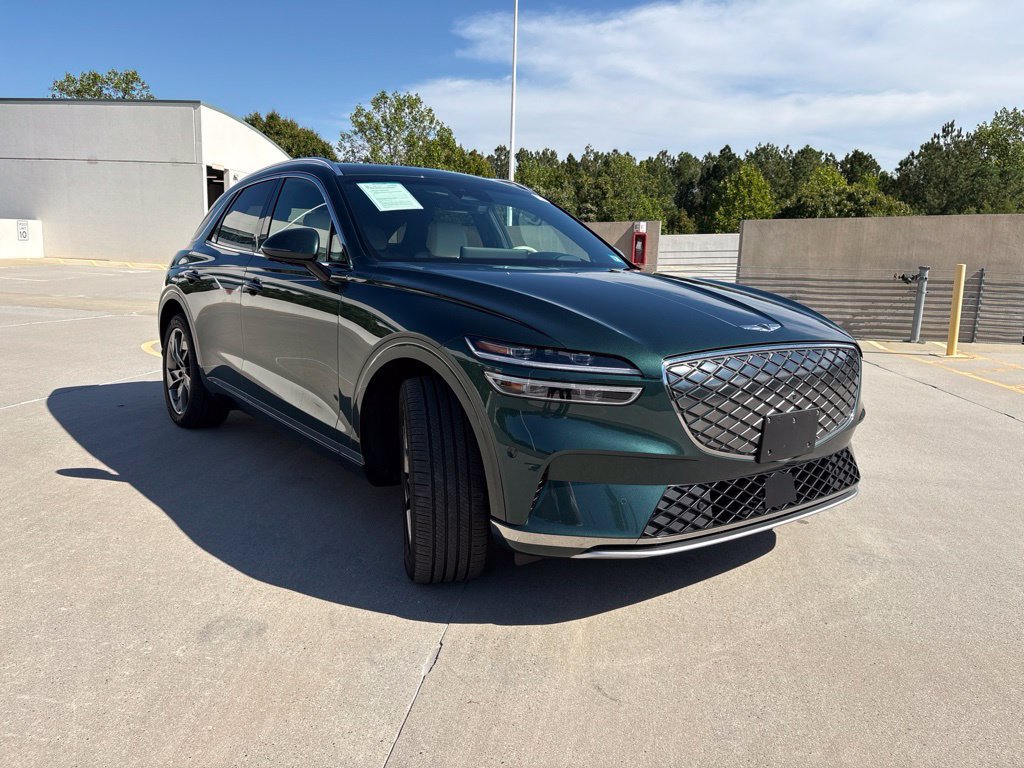 Used 2024 Genesis Electrified GV70 w/ Prestige Package AWD/4WD image 4