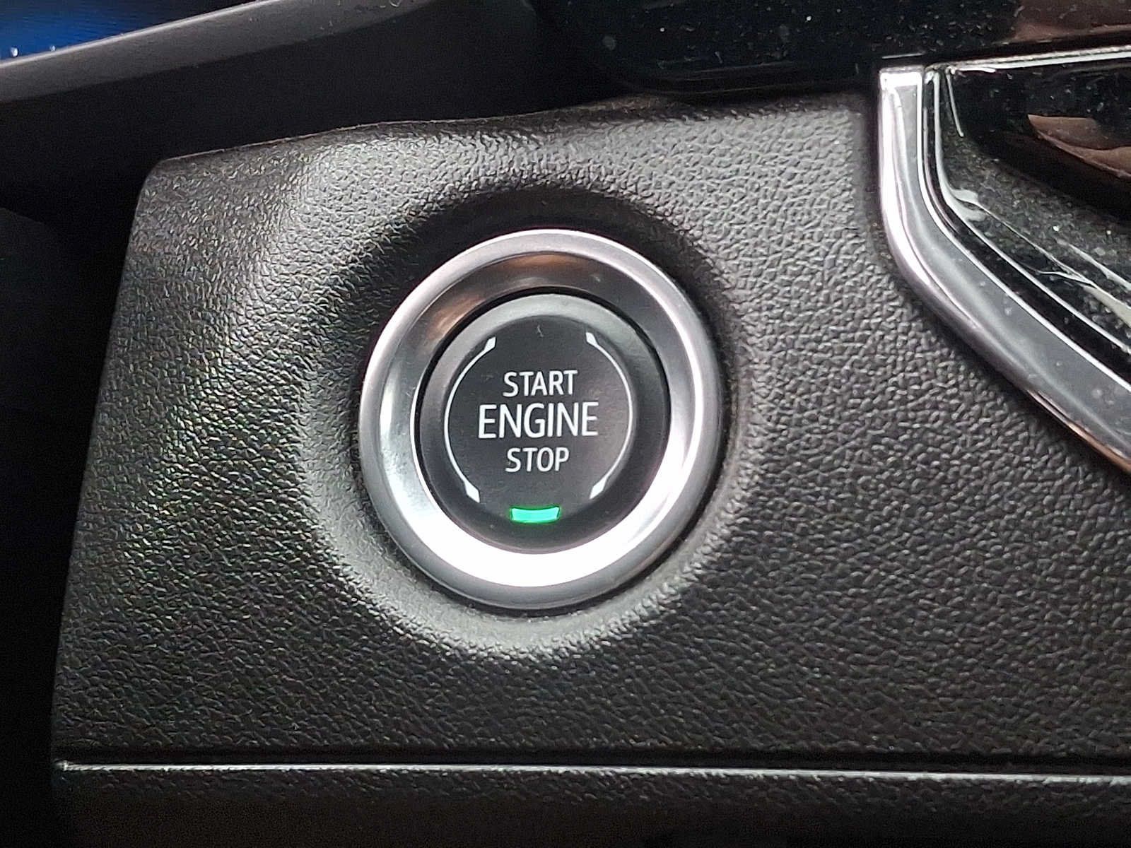 Used 2025 Chevrolet Colorado Trail Boss AWD/4WD image 24