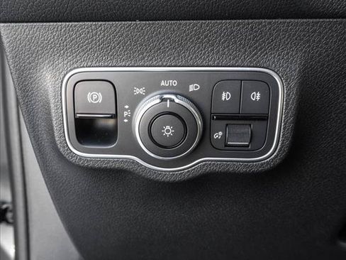 New 2026 Mercedes-Benz GLB 250 4MATIC image 15