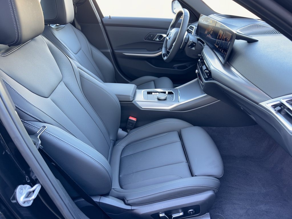 Certified 2026 BMW 330i Sedan RWD image 30