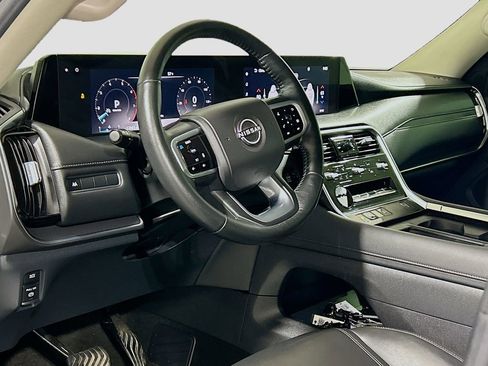 Used 2025 Nissan Armada SV RWD image 7
