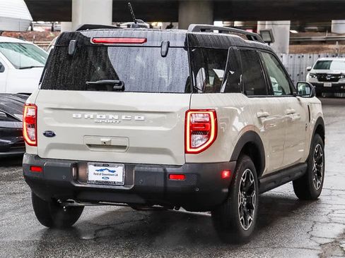 New 2025 Ford Bronco Sport Outer Banks image 4