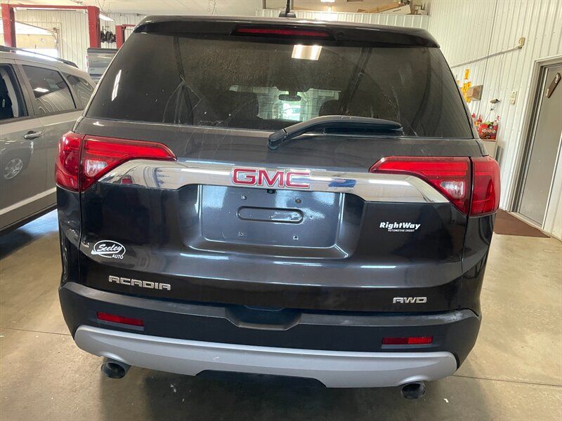 Used 2018 GMC Acadia SLE AWD/4WD image 26