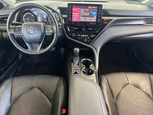 Used 2021 Toyota Camry XSE FWD image 13