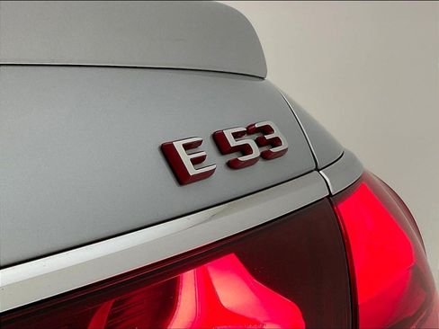 Certified 2025 Mercedes-Benz E 53 AMG e 4MATIC Sedan image 24