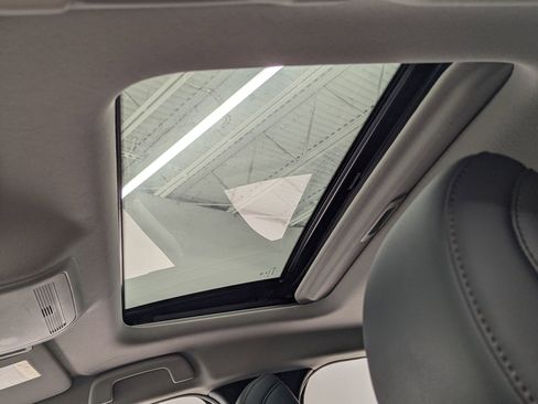 Used 2020 MAZDA CX-30 AWD w/ Premium Package image 12