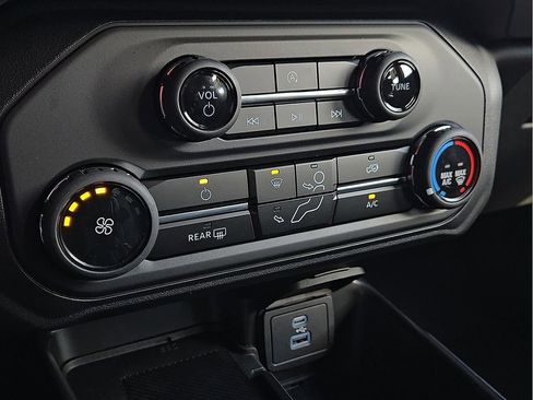 New 2025 Ford Bronco 4-Door w/ Sasquatch Package image 15