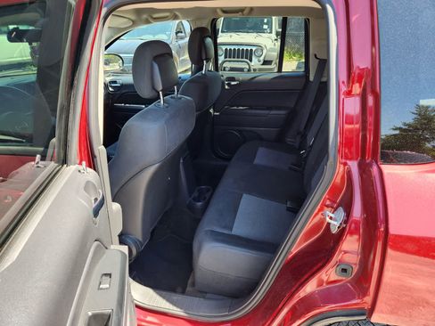 Used 2013 Jeep Compass Latitude image 26