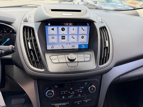 Used 2017 Ford Escape SE w/ Equipment Group 201A AWD/4WD image 24