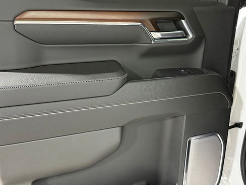 Used 2024 GMC Sierra 1500 Denali w/ Denali Reserve Package image 40