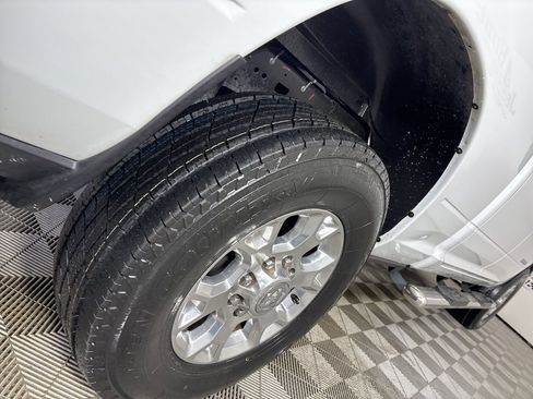 Used 2024 RAM 2500 Laramie image 29
