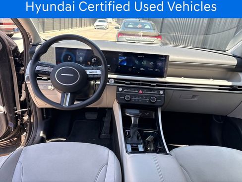 Used 2025 Hyundai Tucson SE FWD image 14