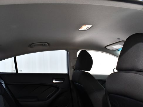 Used 2018 Kia Forte LX w/ LX Rear Camera Package image 18