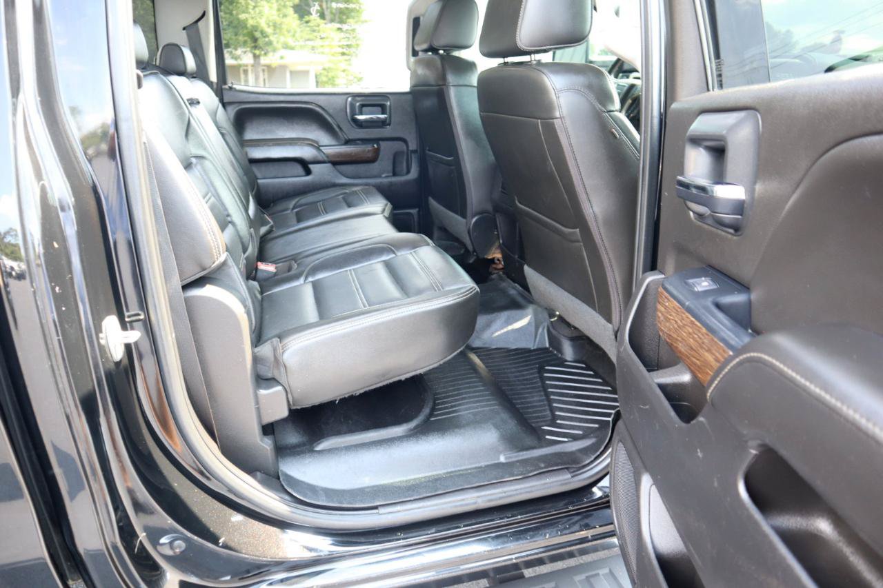 Used 2019 GMC Sierra 2500 Denali w/ Duramax Plus Package AWD/4WD image 18