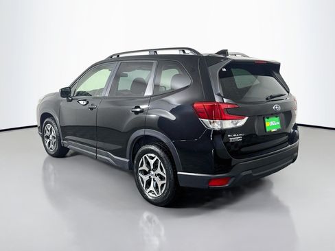 Used 2023 Subaru Forester Premium AWD/4WD image 7