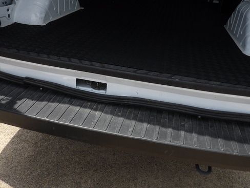 Used 2025 Ford Transit 250 Low Roof w/ Exterior Upgrade Package RWD image 24