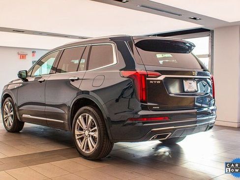 Certified 2025 Cadillac XT6 Premium Luxury image 8