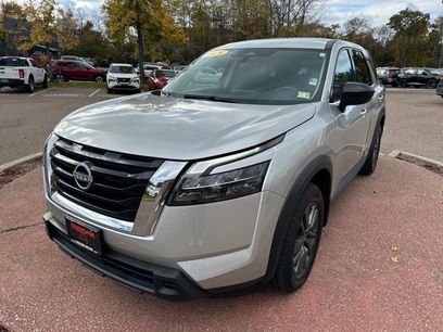 Used 2024 Nissan Pathfinder S