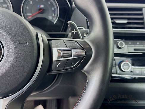 Used 2017 BMW M2 image 14