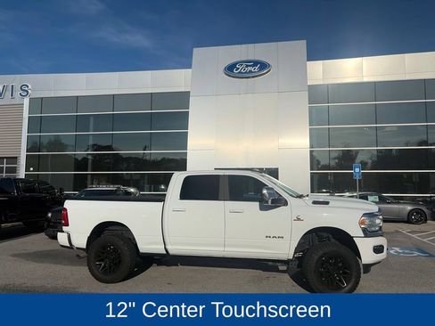 Used 2023 RAM 2500 Laramie AWD/4WD image 4