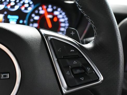 Certified 2018 Chevrolet Camaro SS RWD image 20