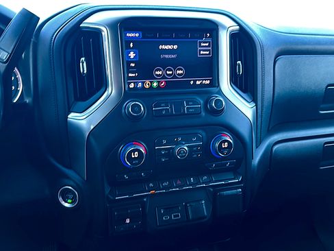 Used 2019 Chevrolet Silverado 1500 LT w/ Texas Edition RWD image 31
