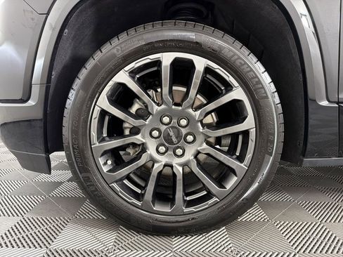 Certified 2023 GMC Acadia Denali w/ Black Diamond Edition image 9