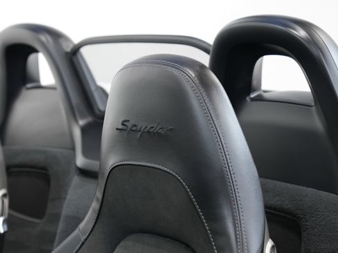 Used 2021 Porsche 718 Boxster Spyder image 30